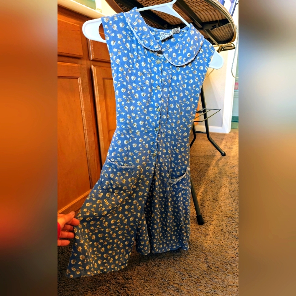 Floral Blue Sleeveless Dress